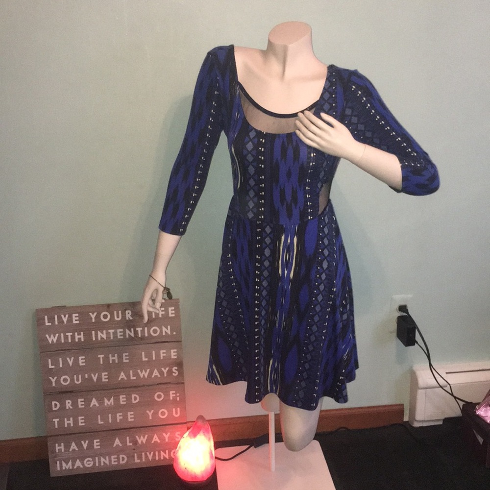 Medium Aztec print blue dress Charlotte Russe - Picture 1 of 8